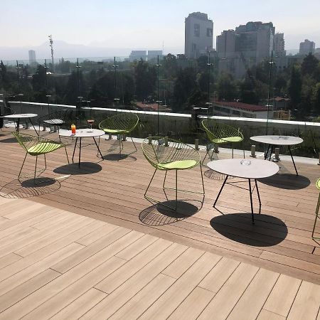 Galeria Plaza San Jeronimo Hotel เม็กซิโกซิตี้ ภายนอก รูปภาพ Rooftop bar at the hotel
