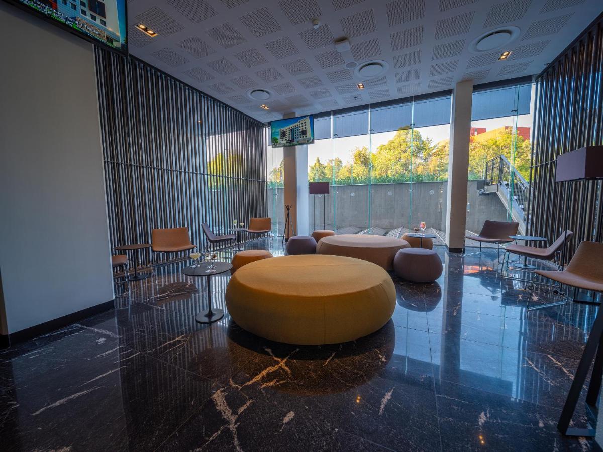 Galeria Plaza San Jeronimo Hotel เม็กซิโกซิตี้ ภายนอก รูปภาพ Lobby
