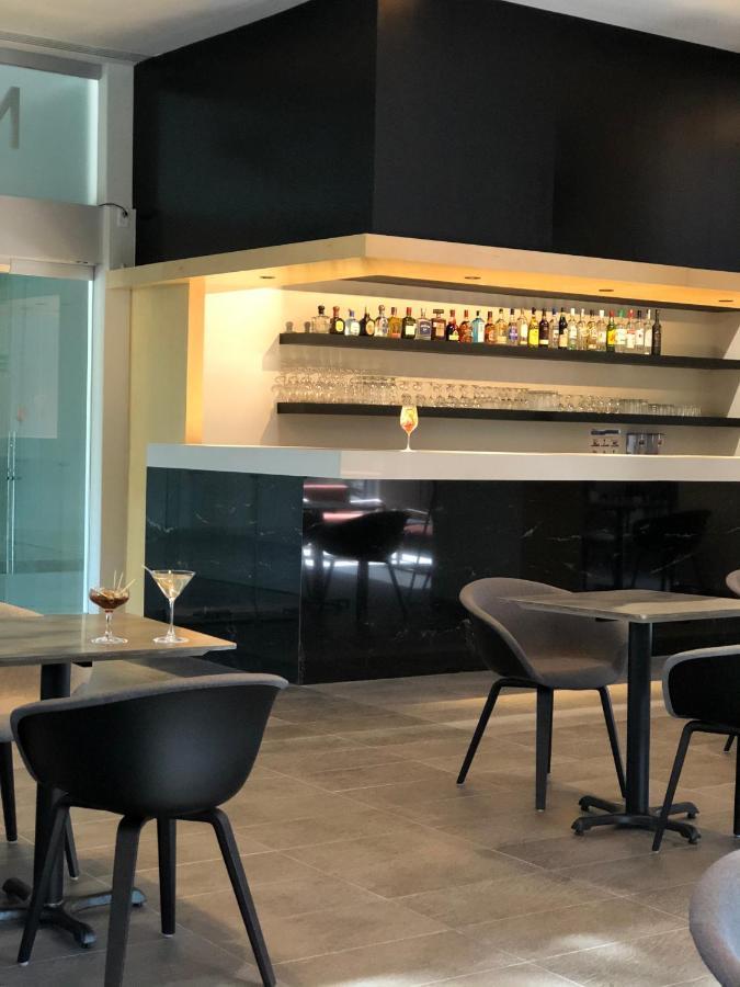 Galeria Plaza San Jeronimo Hotel เม็กซิโกซิตี้ ภายนอก รูปภาพ The bar at the lounge